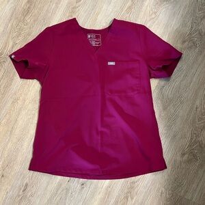 Figs scrub top